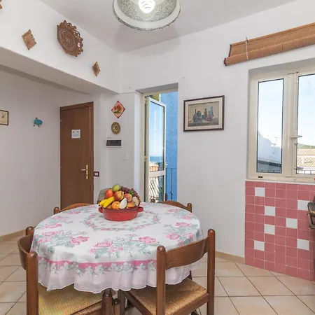 Apartment Rena Bianca Magico Trilo Rosso